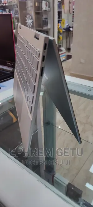 New Laptop HP Envy X360 8GB Intel Core I7 SSD 512GB