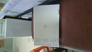 New Laptop HP Envy X360 8GB Intel Core I5 SSD 512GB