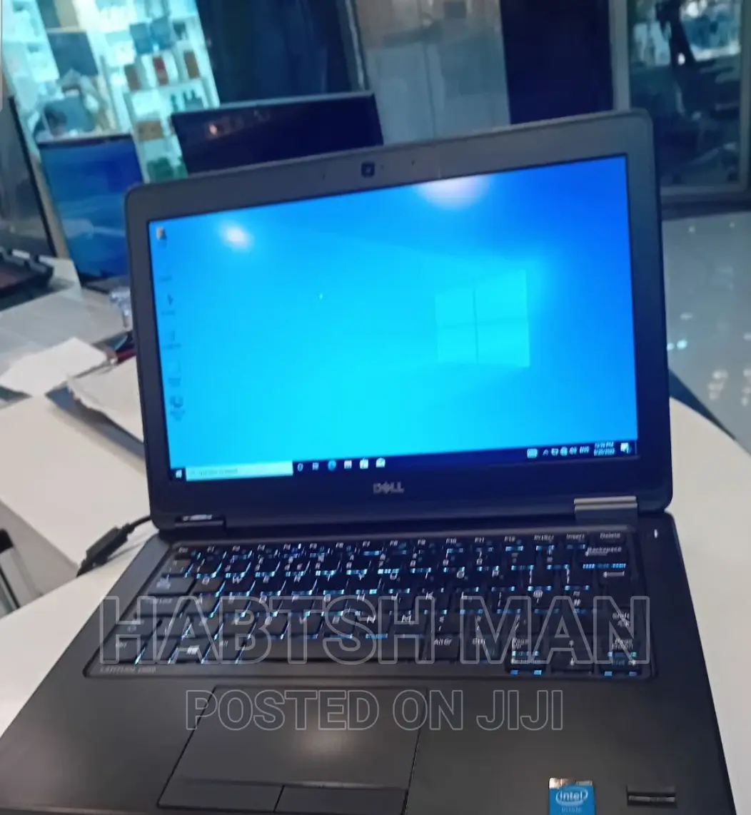 Laptop Dell Latitude 5310 4GB Intel Pentium HDD 500GB