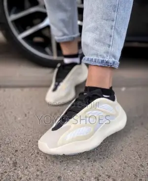 Adidas Yizziy