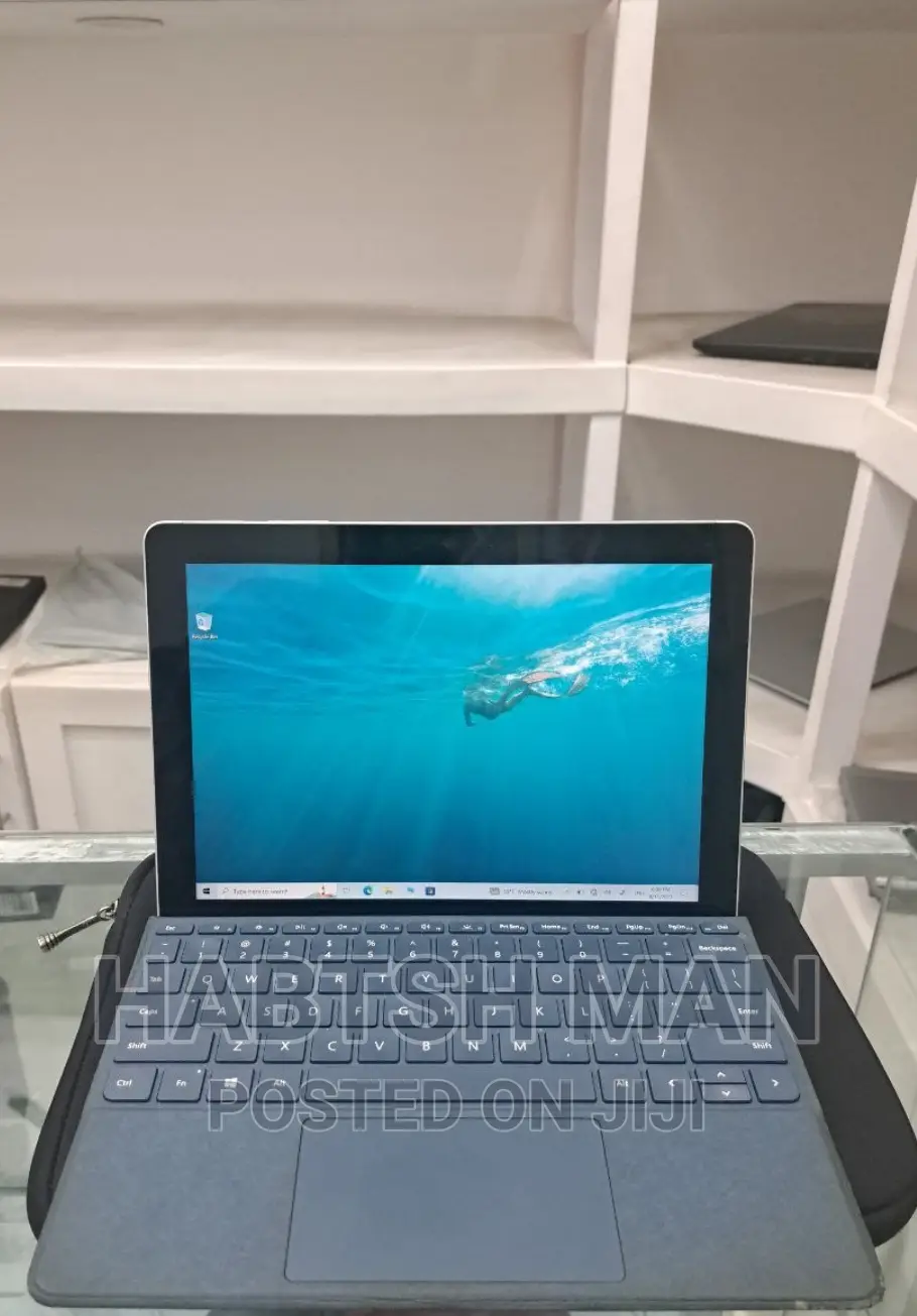 New Laptop Microsoft Surface 4GB Intel Core 2 Quad SSD 60GB