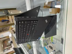 Photo - New Laptop Lenovo ThinkPad Yoga 370 8GB Intel Core I5 SSD 512GB
