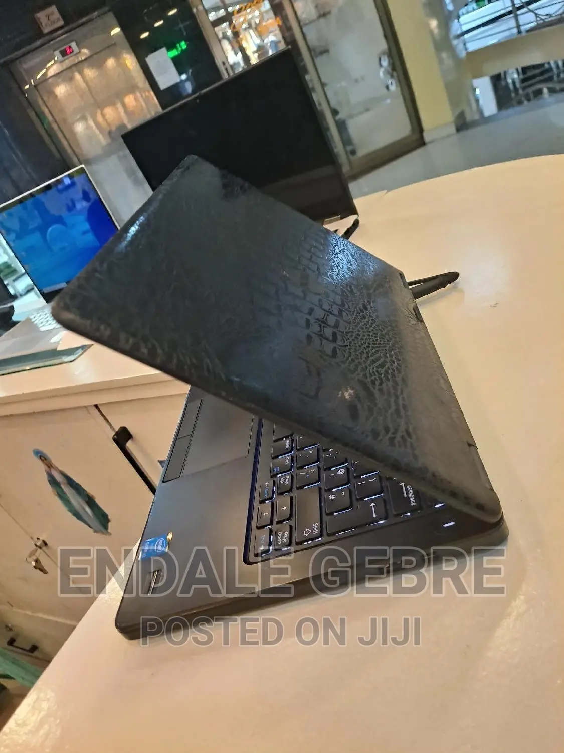 New Laptop Dell Latitude 12 E5250 4GB Intel Core I3 HDD 500GB