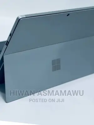 New Laptop Microsoft Surface 8GB Intel Core I5 SSD 256GB