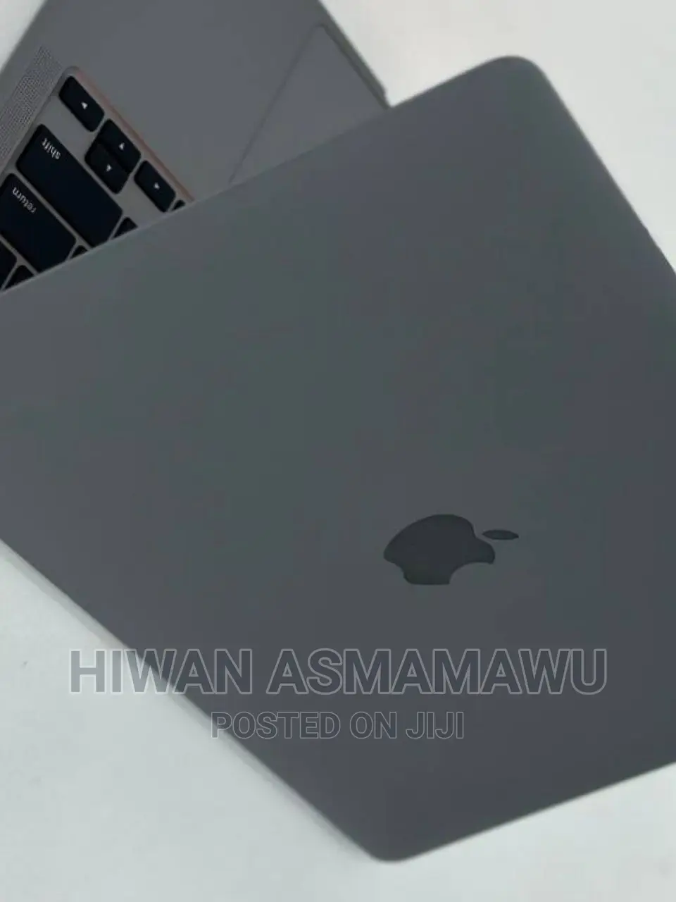 New Laptop Apple MacBook 2020 8GB Intel Core I5 SSD 256GB