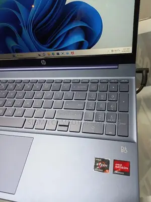 New Laptop HP Pavilion 15 8GB AMD Ryzen 5 SSD 512GB