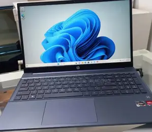 New Laptop HP Pavilion 15 8GB AMD Ryzen 5 SSD 512GB