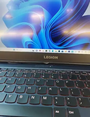 New Laptop Lenovo Legion 5 16GB AMD Ryzen 7 SSD 1T