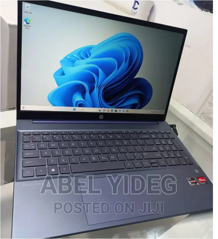 New Laptop HP Pavilion 15 8GB AMD Ryzen 5 SSD 512GB