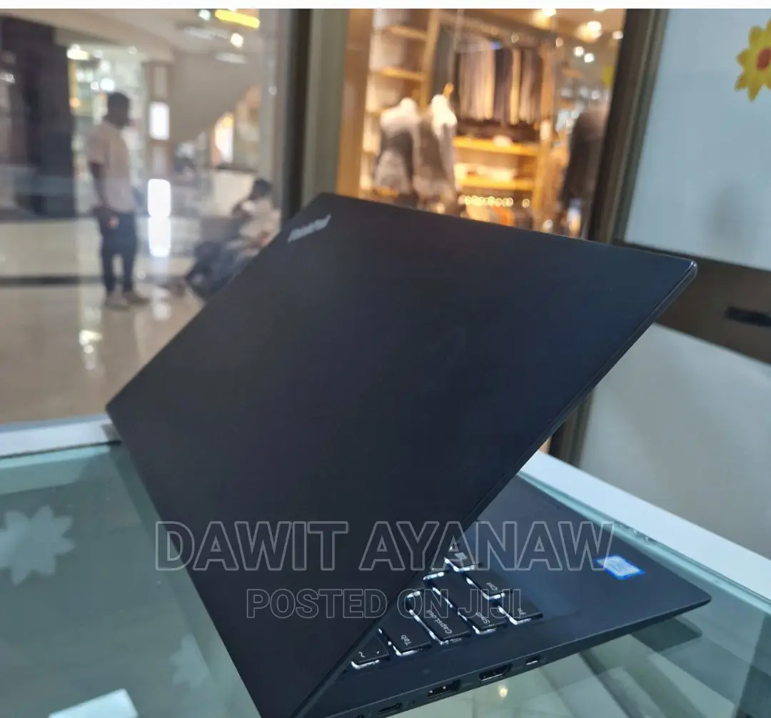 New Laptop Lenovo 8GB Intel Core I7 SSD 512GB