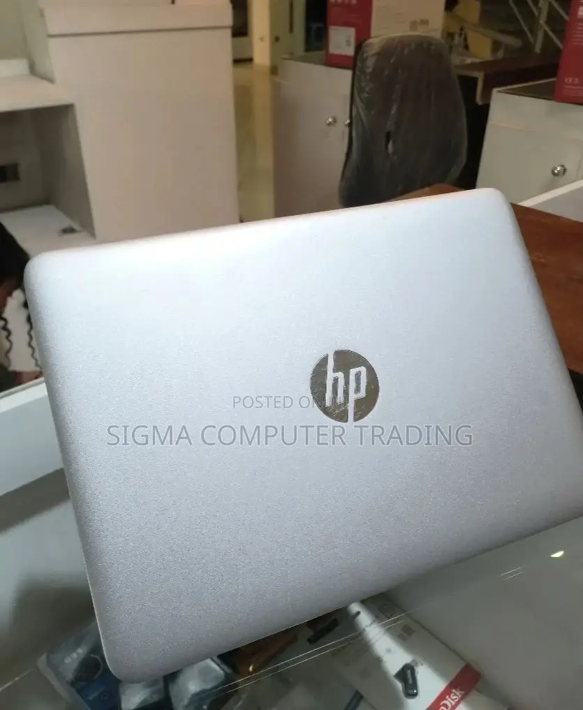 New Laptop HP EliteBook 820 G4 8GB Intel Core I5 SSD 256GB
