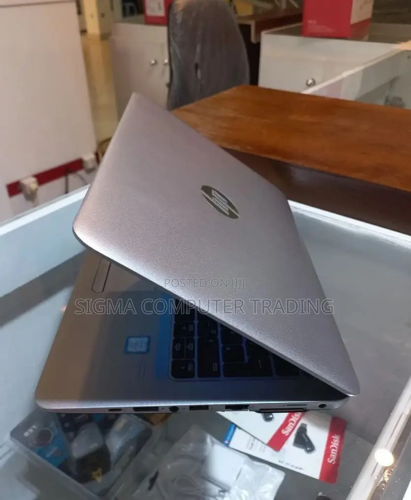 New Laptop HP EliteBook 820 G4 8GB Intel Core I5 SSD 256GB