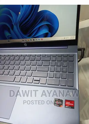New Laptop HP 8GB AMD Ryzen 5 SSD 512GB