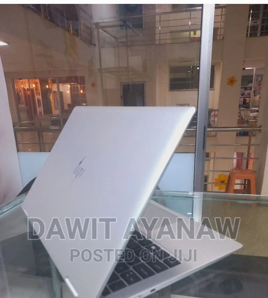 New Laptop HP 8GB Intel Core I5 SSD 256GB