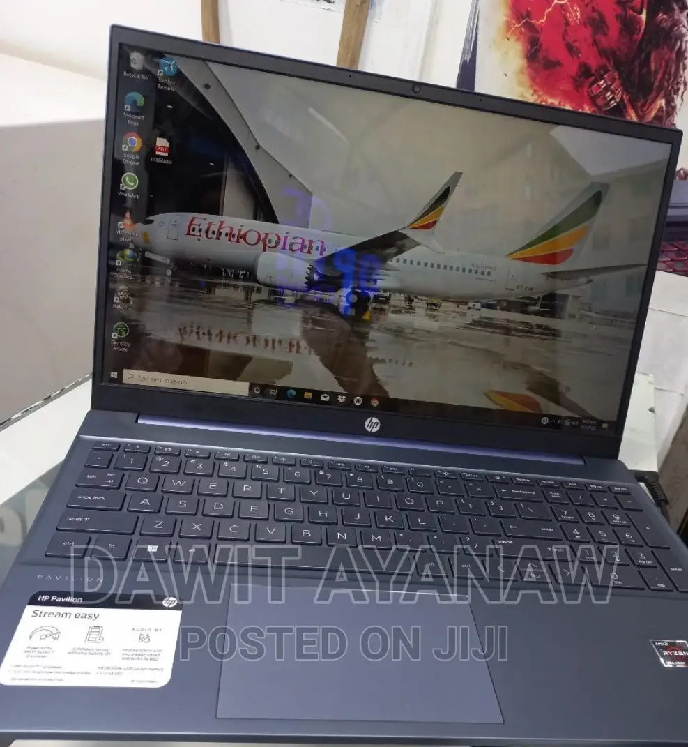New Laptop HP 8GB AMD Ryzen 7 SSD 512GB