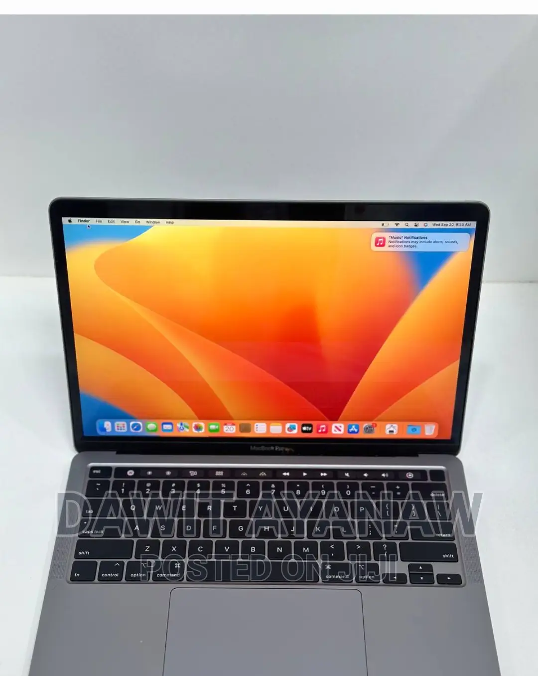New Laptop Apple MacBook Pro 2020 8GB Apple M1 SSD 256GB