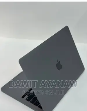 New Laptop Apple MacBook Pro 2020 8GB Apple M1 SSD 256GB