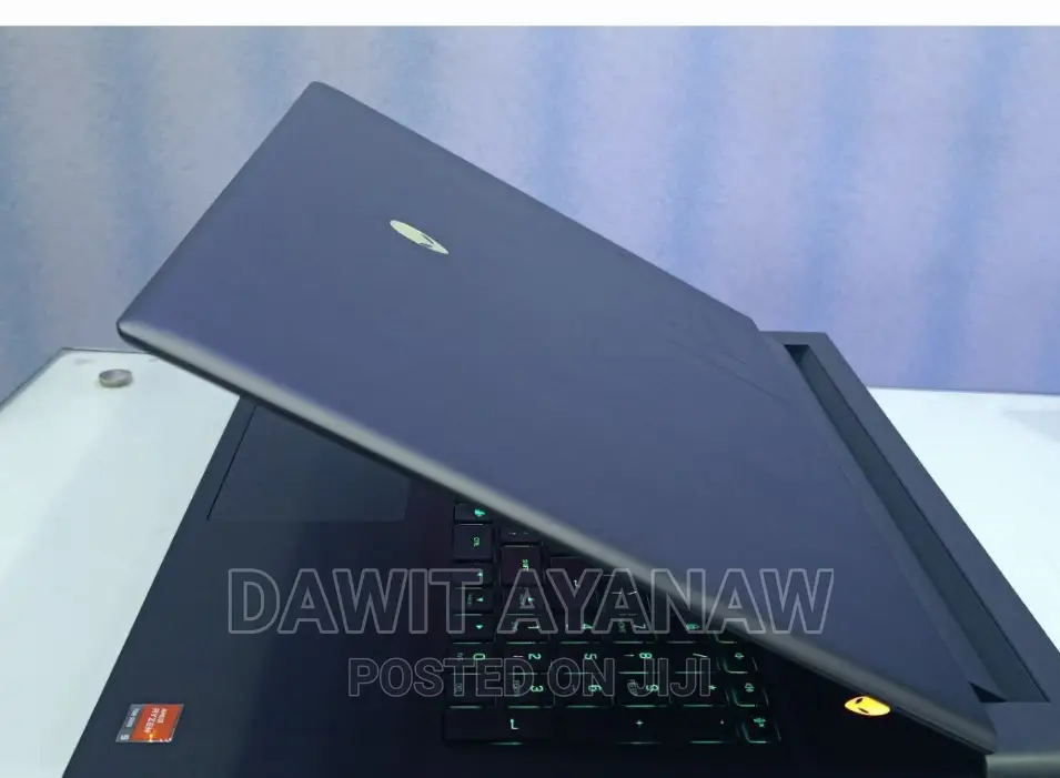 New Laptop HP 16GB AMD Ryzen 9 SSD 1T