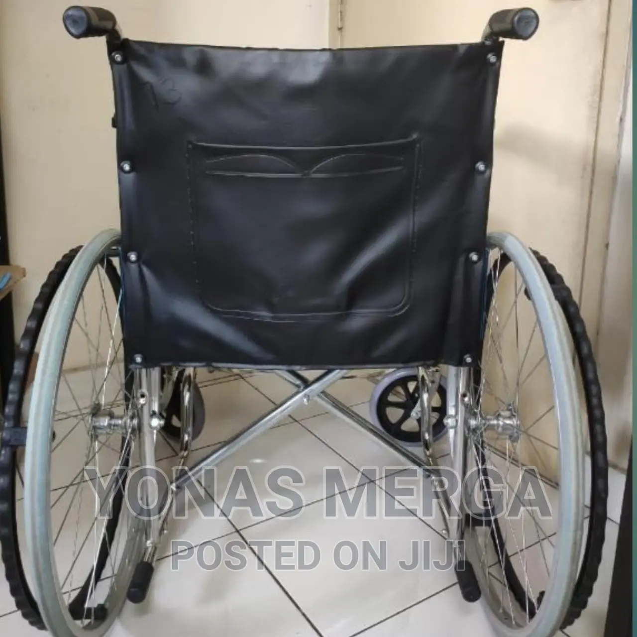 Wheel to Wheel Width in Oen Position : 26"(Inches)