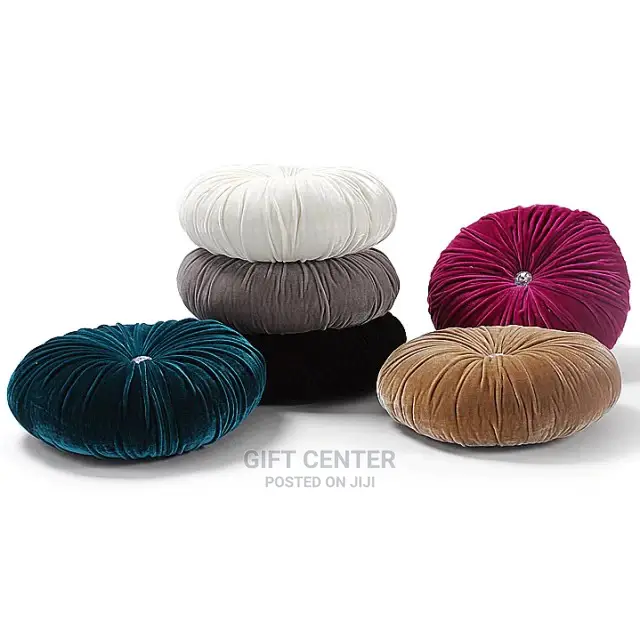 Colorfull Circular Pilows for Sofa Decor