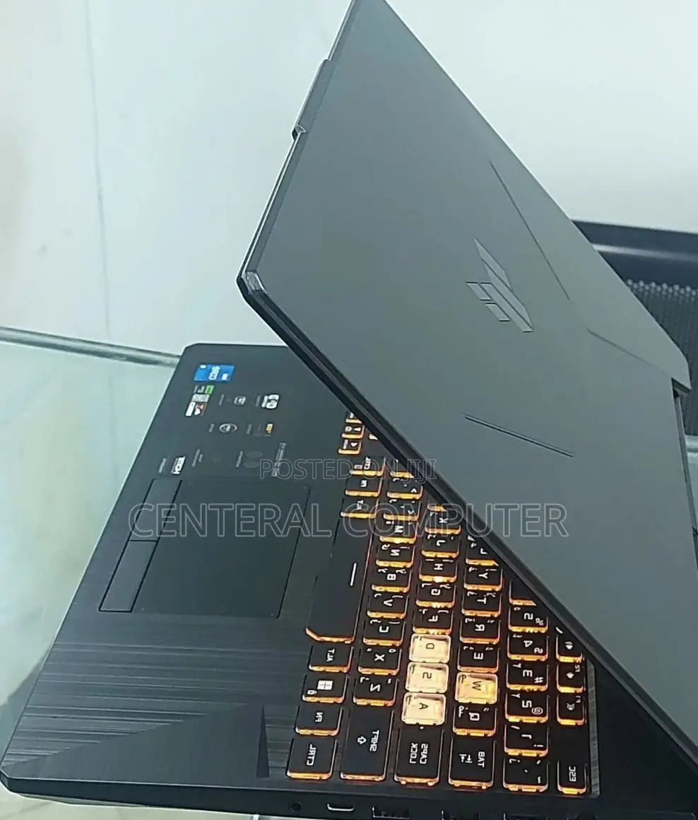 New Laptop Asus TUF516P 16GB Intel Core I7 SSD 512GB
