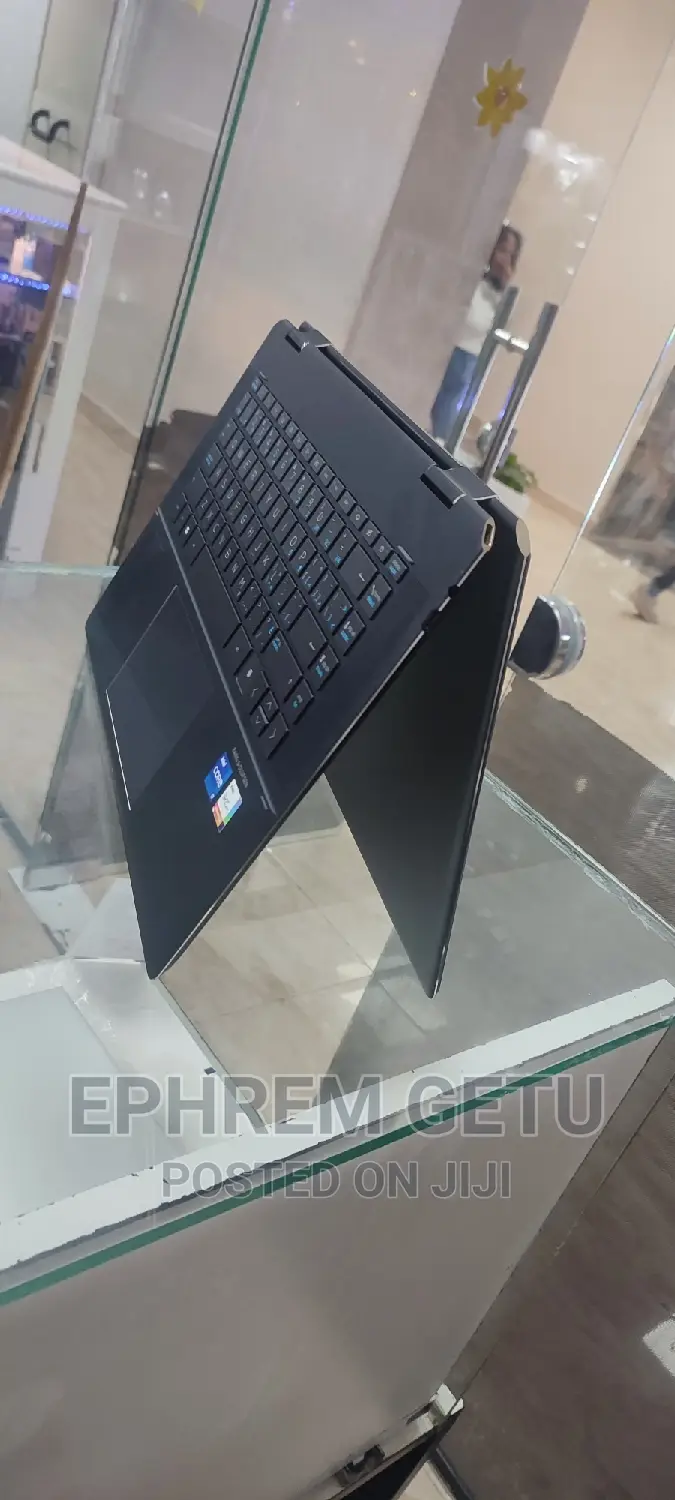 New Laptop HP Spectre X360 15t 16GB Intel Core I7 SSD 512GB