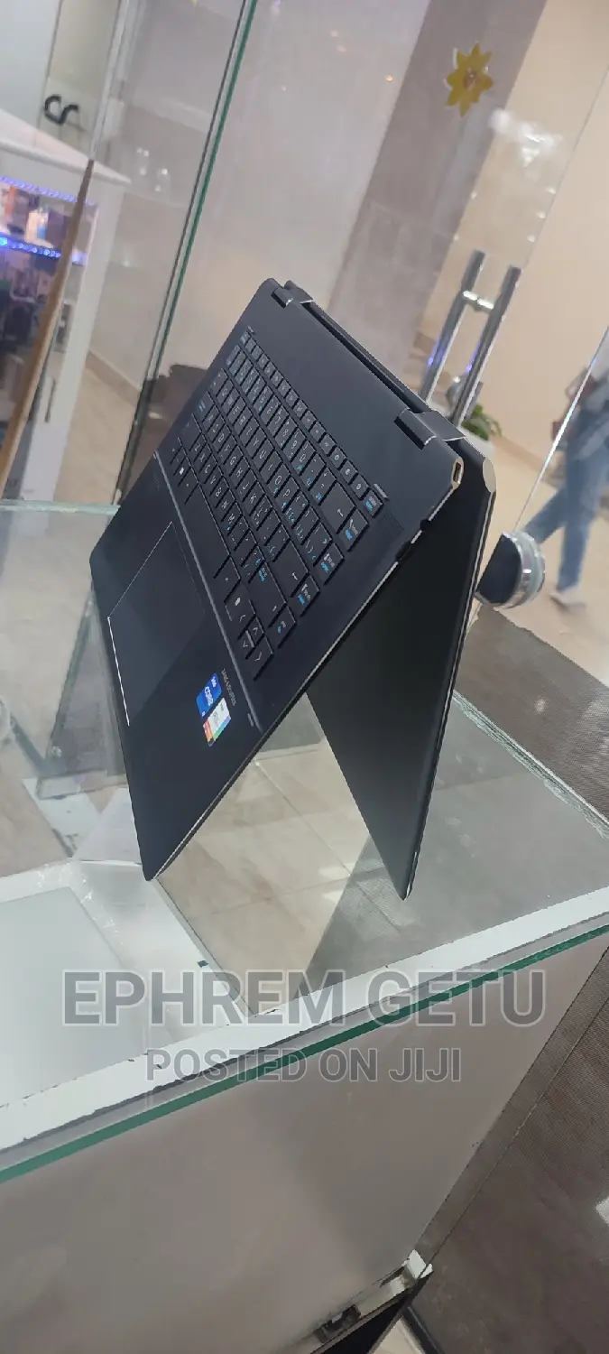 New Laptop HP Spectre X360 15t 16GB Intel Core I7 SSD 512GB