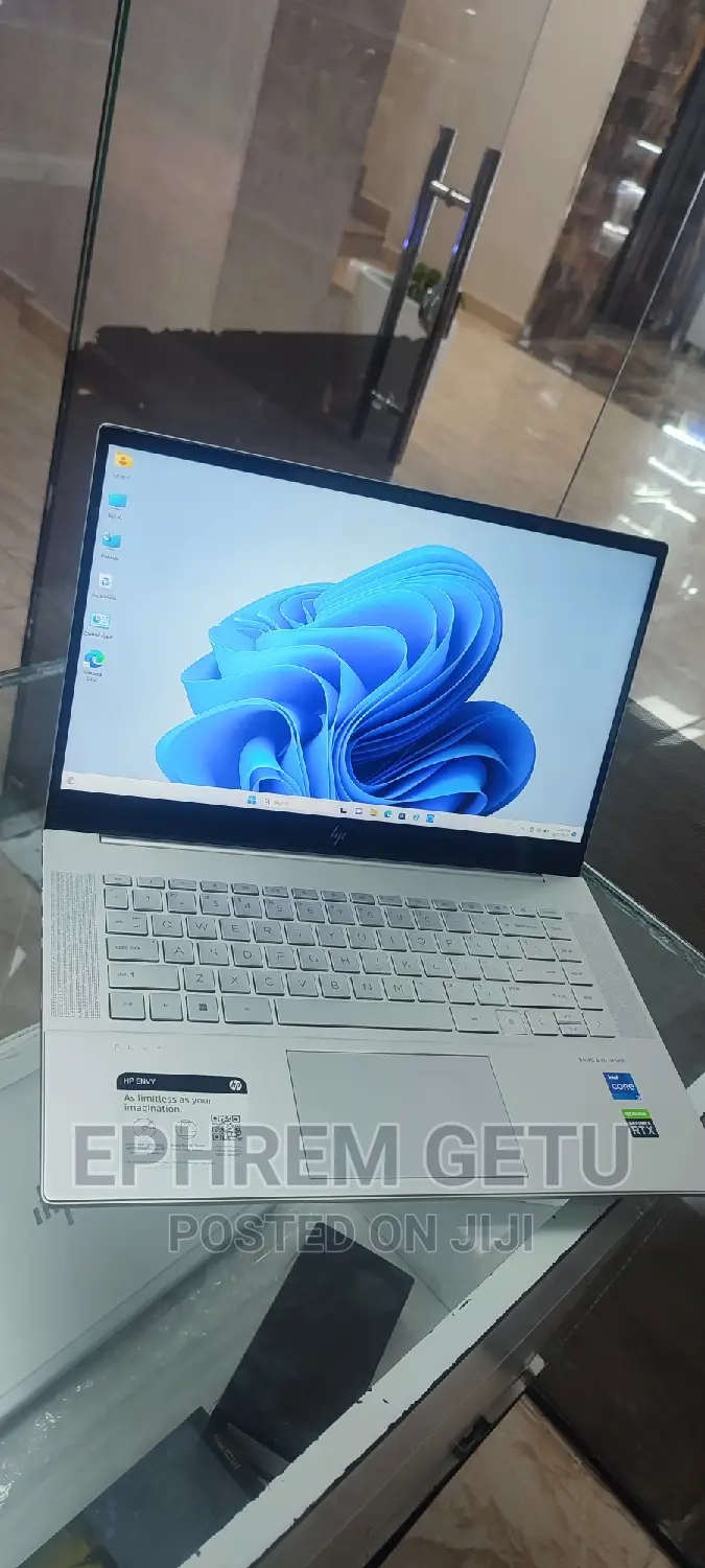 New Laptop HP Envy 15 16GB Intel Core I7 SSD 1T