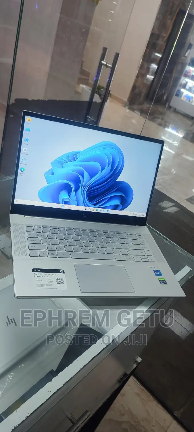 New Laptop HP Envy 15 16GB Intel Core I7 SSD 1T