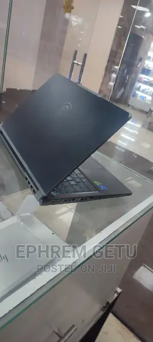 New Laptop MSI MSI Sword 15 8GB Intel Core I7 SSD 512GB