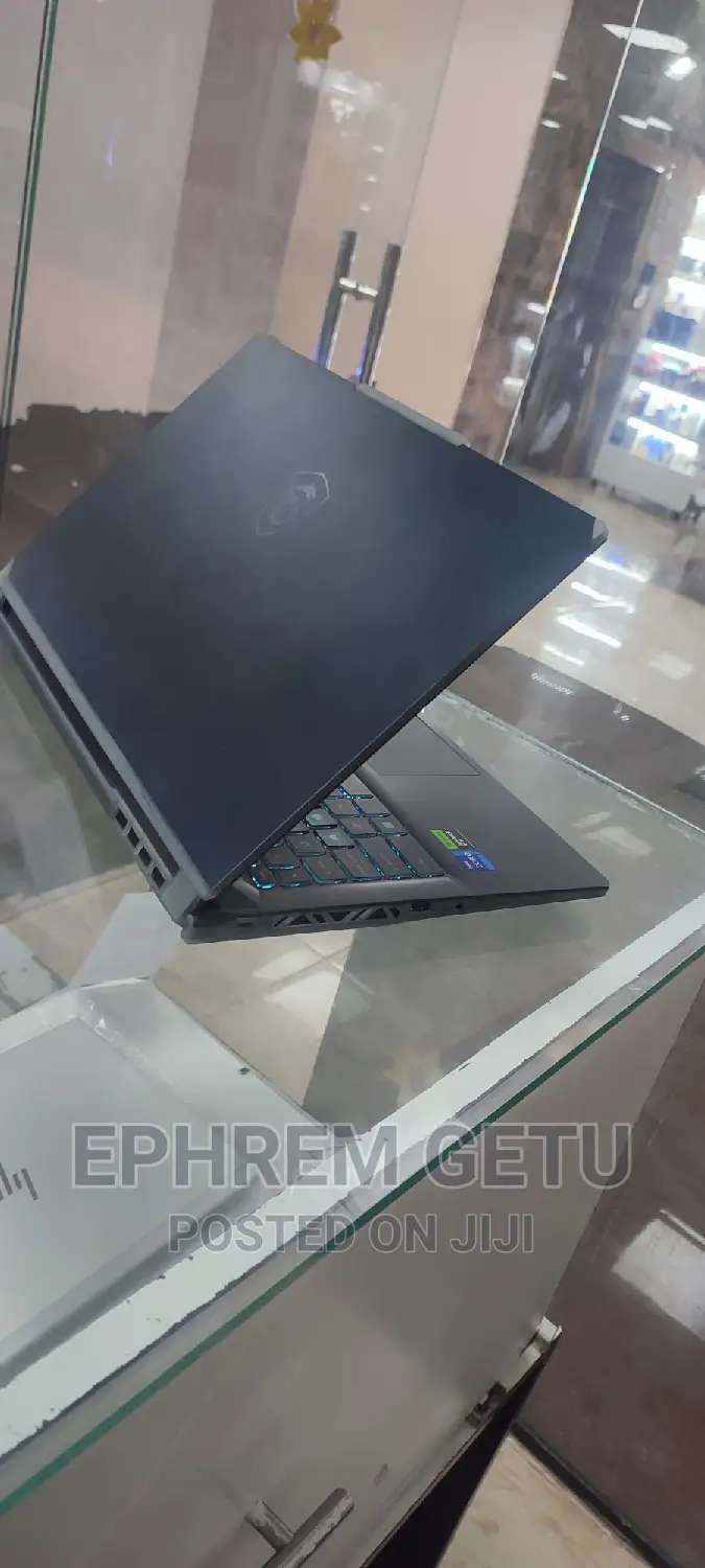 New Laptop MSI MSI Sword 15 8GB Intel Core I7 SSD 512GB