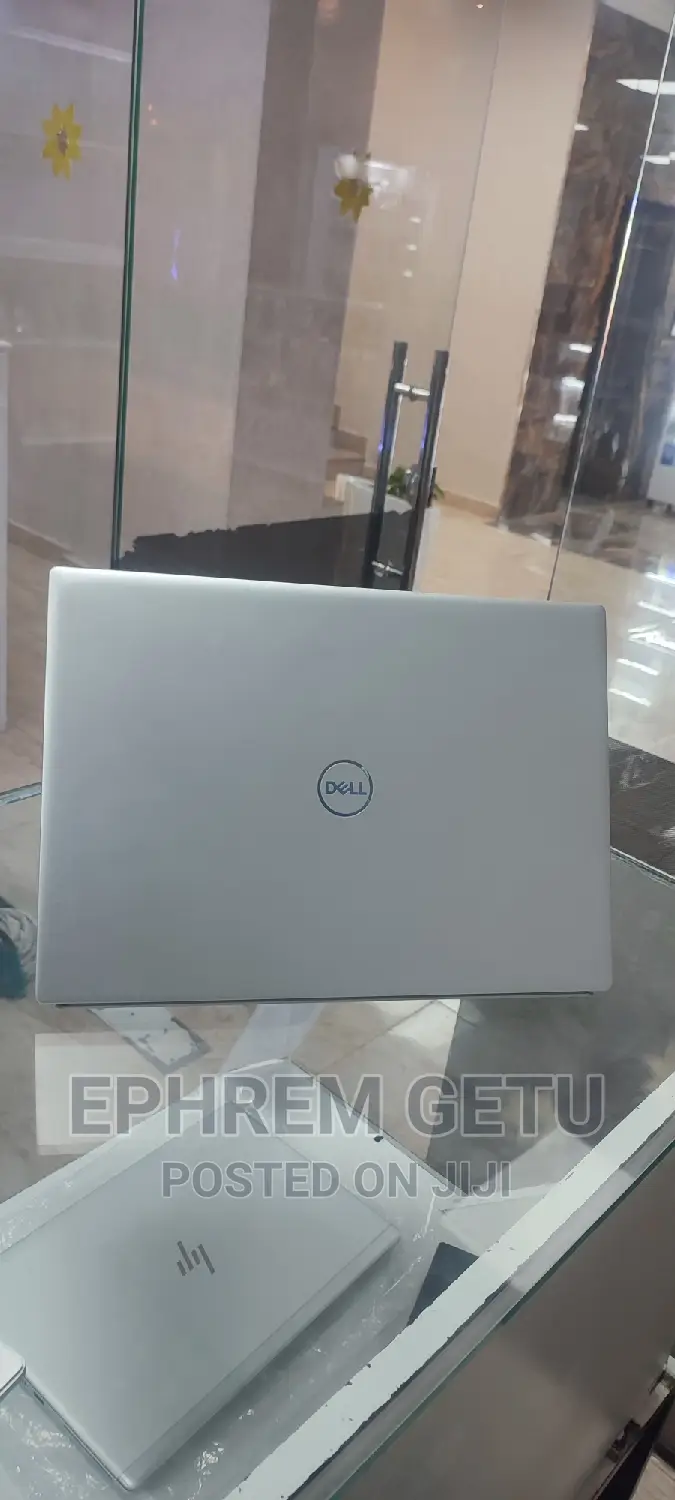New Laptop Dell Inspiron 15Z 5523 16GB AMD Ryzen 7 SSD 1T
