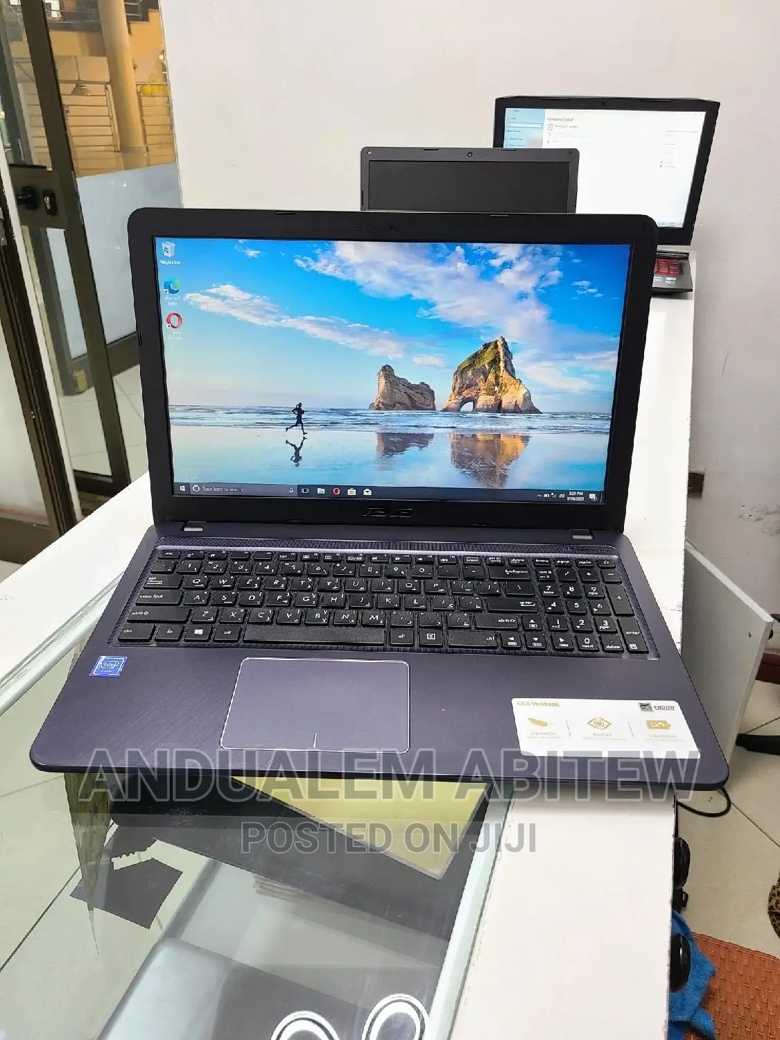 New Laptop Asus VivoBook 15 X505BA 4GB Intel Pentium SSHD (Hybrid) 1T