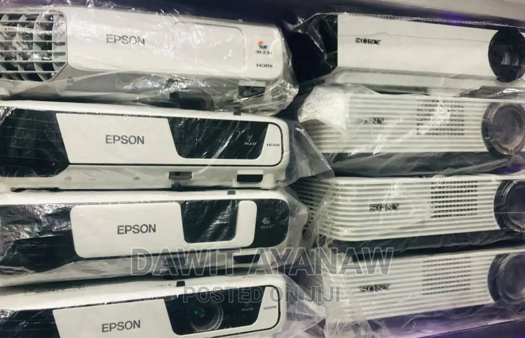 Sony Projector VPL-Dx220