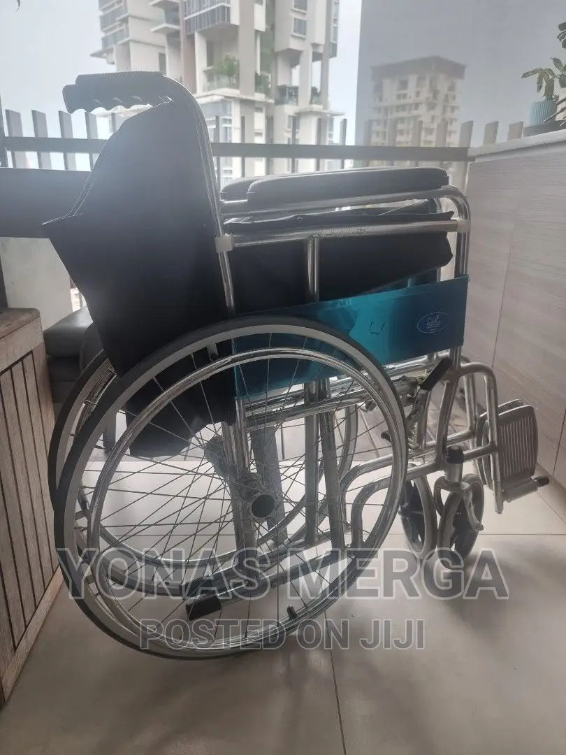 Basic Wheel Chair ;Materials Are Durable and Easy to Clean
