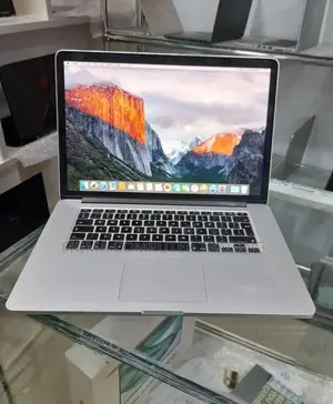 New Laptop Apple MacBook 2015 16GB Intel Core I7 SSD 512GB
