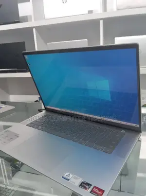 New Laptop Dell Inspiron 15 16GB AMD Ryzen 7 SSD 1T