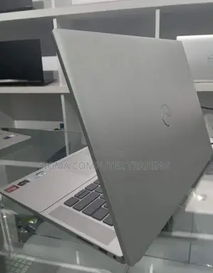 New Laptop Dell Inspiron 15 16GB AMD Ryzen 7 SSD 1T