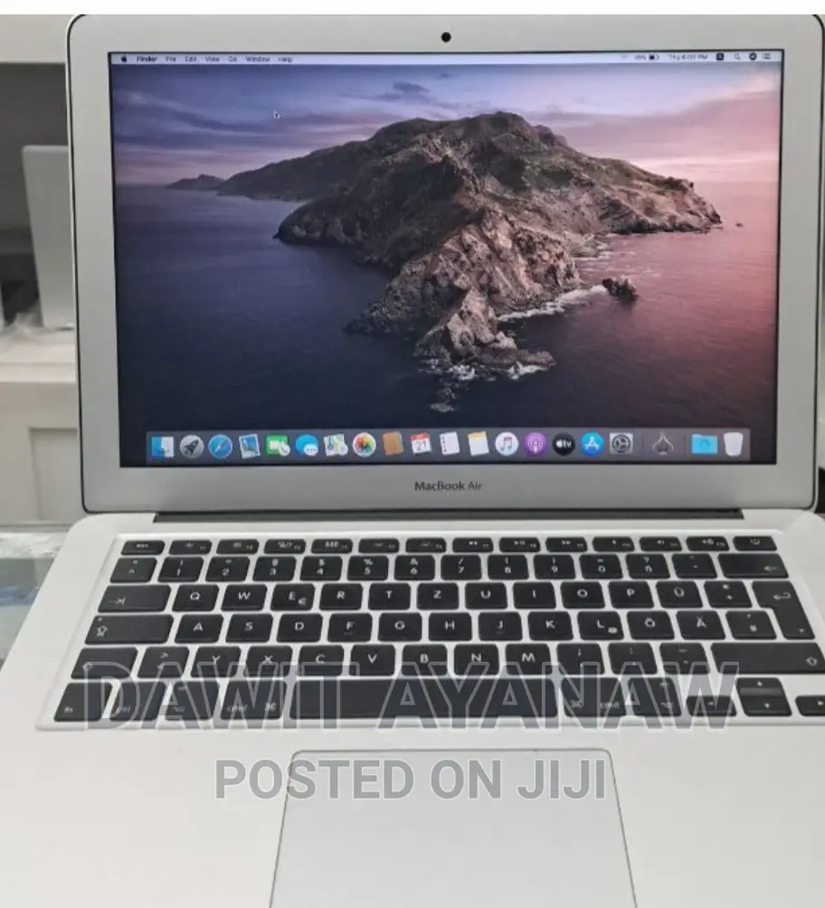 New Laptop Apple MacBook Air 2017 8GB Intel Core I5 SSD 128GB