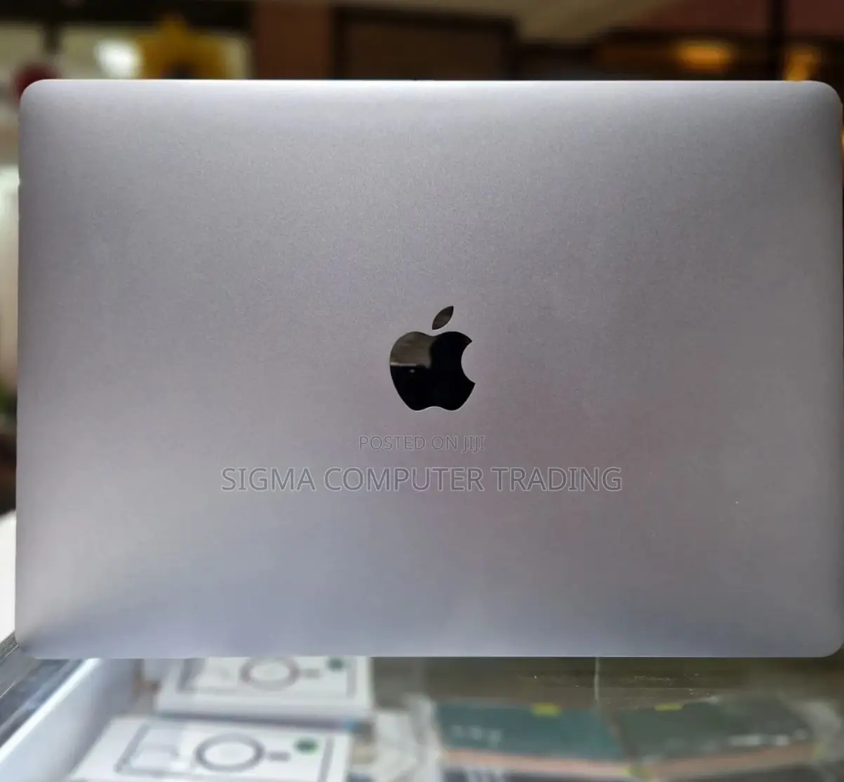 New Laptop Apple MacBook Pro M1 8GB Apple M1 SSD 256GB