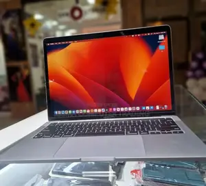 New Laptop Apple MacBook Pro M1 8GB Apple M1 SSD 256GB