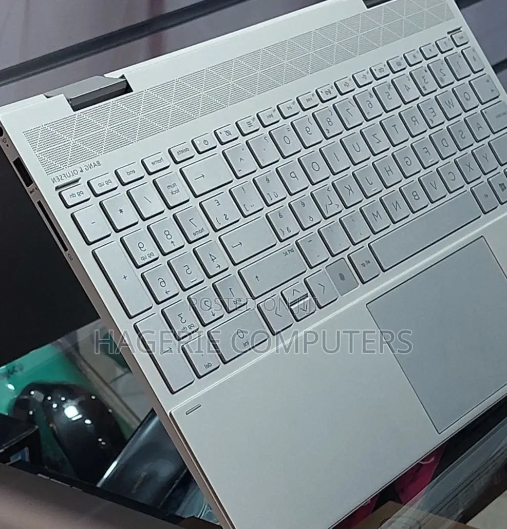 New Laptop HP Envy X360 8GB Intel Core I7 SSD 512GB