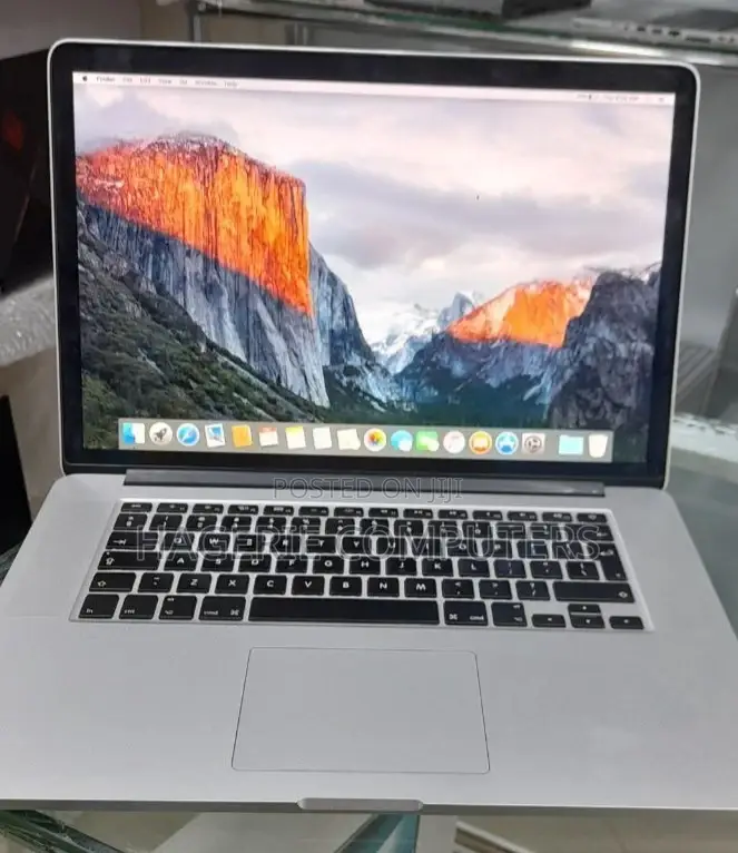 New Laptop Apple MacBook Pro 2015 16GB Intel Core I7 SSD 512GB
