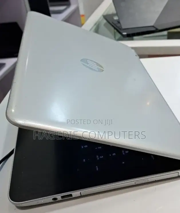 New Laptop HP Pavilion 15 8GB Intel Core I7 HDD 750GB