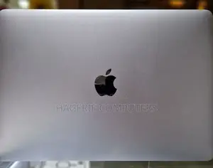 New Laptop Apple MacBook Pro 2020 M1 8GB Apple M1 SSD 256GB