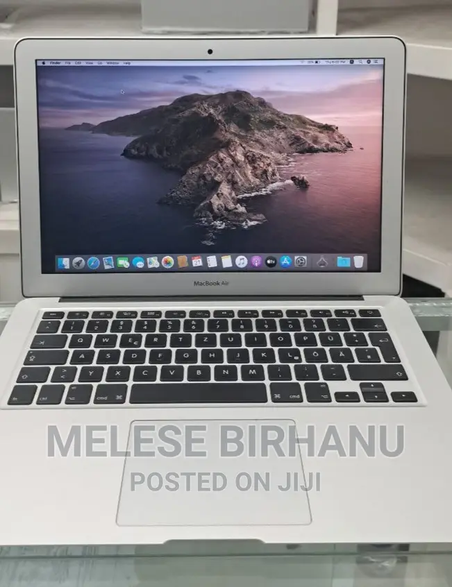 New Laptop Apple MacBook Air 2017 8GB Intel Core I5 SSD 128GB