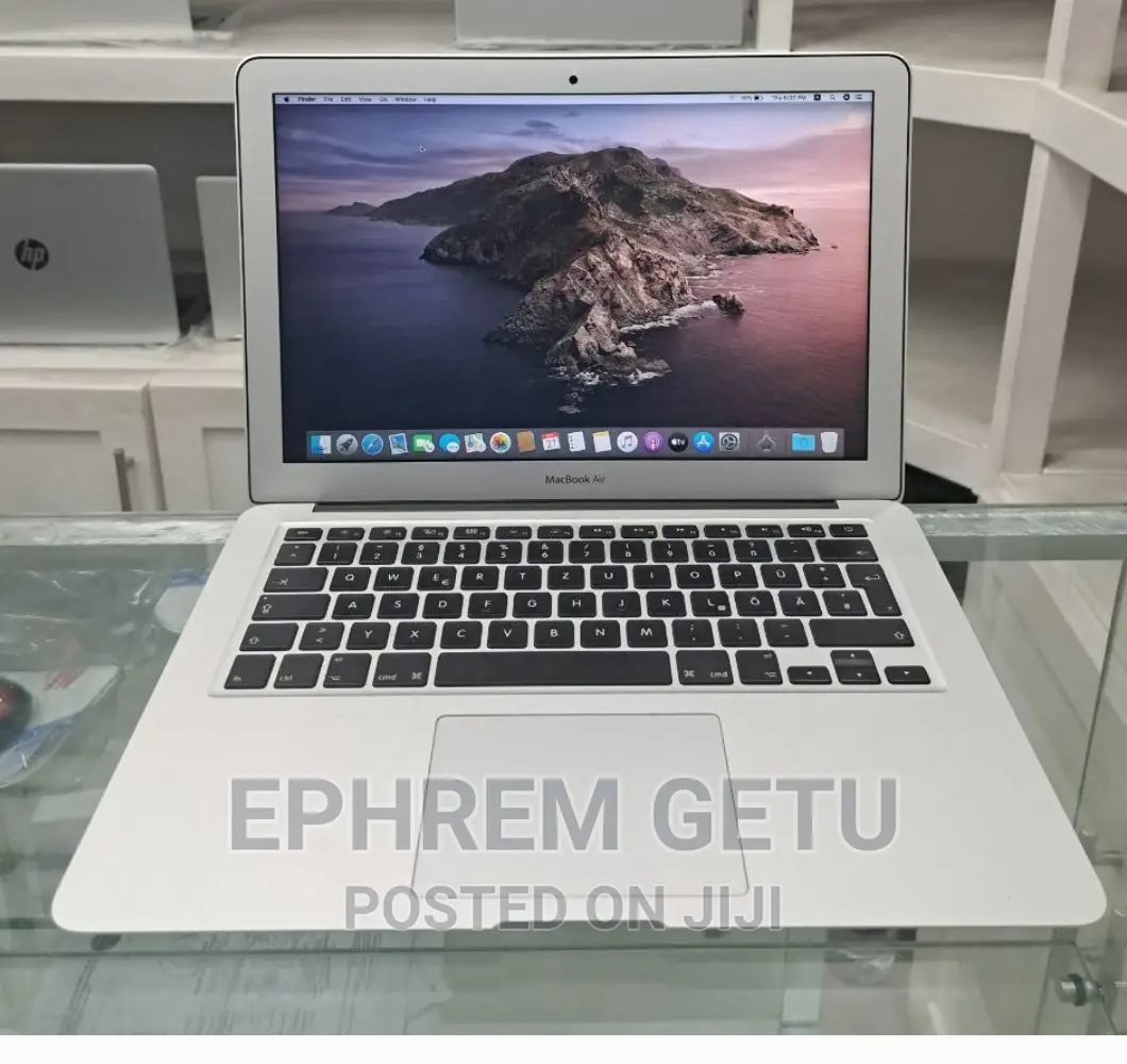 New Laptop Apple MacBook Air 2017 8GB Intel Core I5 SSD 128GB