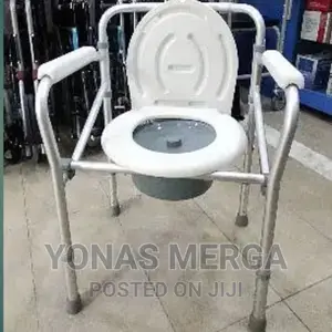 Toilet Chair Folding Commode Chair With Casters