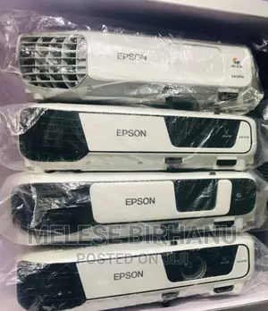 Photo - New Sony VPL-DX220 Projector