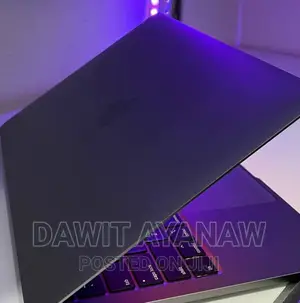 New Laptop Apple MacBook Pro 2019 8GB Intel Core I5 SSD 128GB